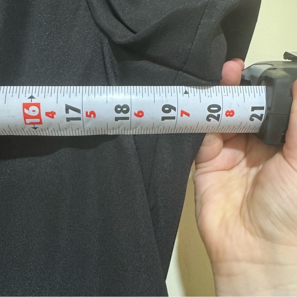 Women’s DressBarn Formal Black Nude Detail Lace Tight Short Sleeve Dress Size 16 - Picture 15 of 16